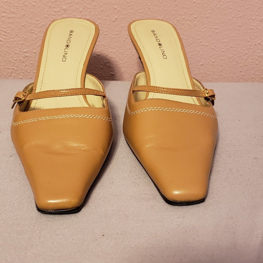 Bandolino kitten heels